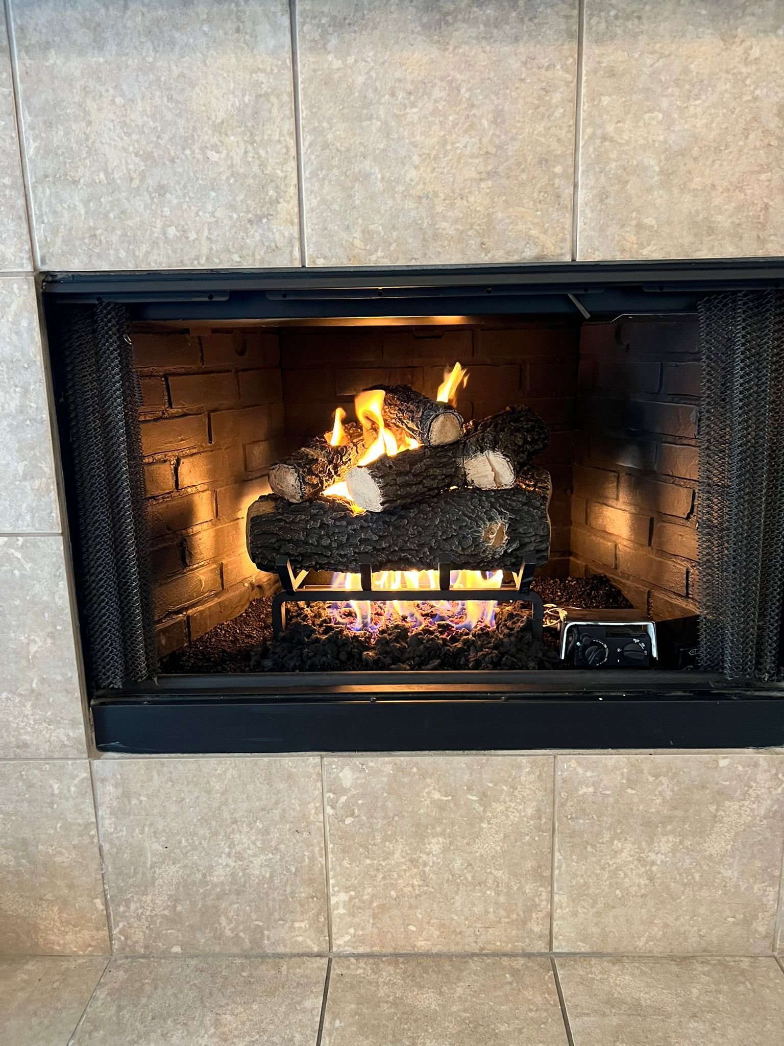 Firebox pilot light respires